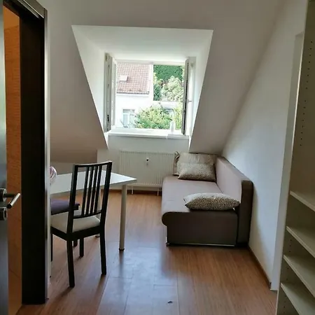 Apartment Jaskovy Rad, By Train Station & Center